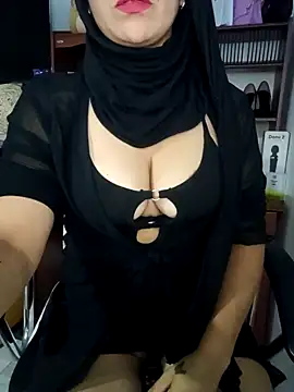 nadia  abaud online show from January 20, 12:36 am