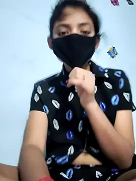 Aaliya-- online show from April 29, 5:52 pm