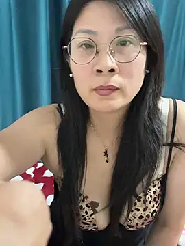 yeye 023 online show from April 30, 9:59 am