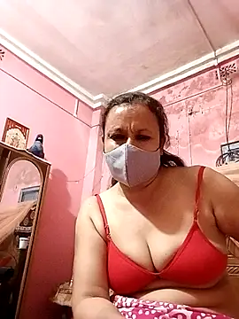 UrS hottty online show from April 29, 5:30 pm