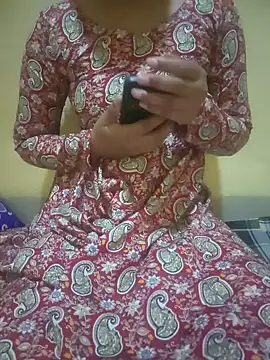 Seema yadav01 online show from May 1, 5:45 am
