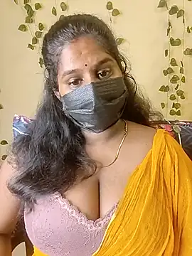 Snapshot of Sravani_cutee_ chatting on June 29, 6:52 am Sravani cutee online show from June 29, 6:52 am