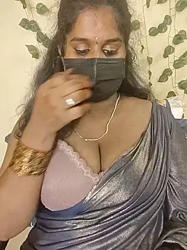Snapshot of Sravani_cutee_ chatting on July 9, 5:06 pm Sravani cutee online show from July 9, 5:06 pm