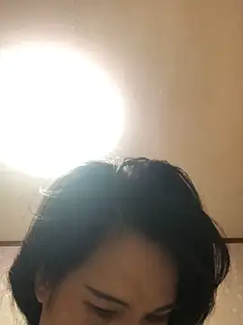 nidejiejie online show from May 4, 12:01 pm