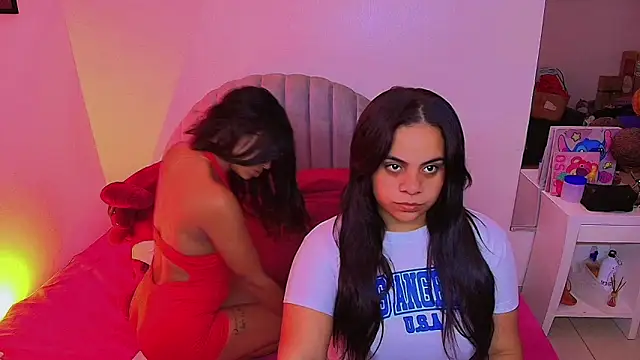 Snapshot of your_favorite_girls chatting on June 7, 5:22 am your favorite girls online show from June 7, 5:22 am