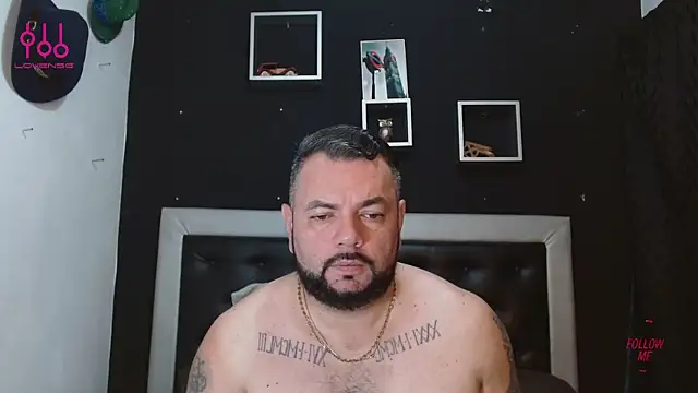 Snapshot of perverseveteranmanxxx chatting on March 18, 2:04 pm perverseveteranmanxxx online show from March 18, 2:04 pm