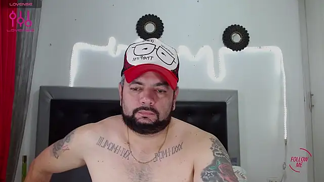 Snapshot of perverseveteranmanxxx chatting on October 15, 9:15 pm perverseveteranmanxxx online show from October 15, 9:15 pm