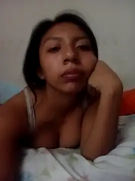 Snapshot of gatita2212 chatting on May 20, 5:30 pm gatita2212 online show from May 20, 5:30 pm