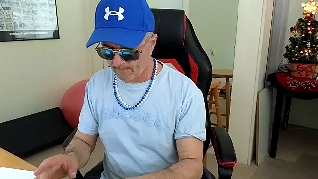 Snapshot of hotdadbod chatting on December 12, 9:26 pm hotdadbod online show from December 12, 9:26 pm