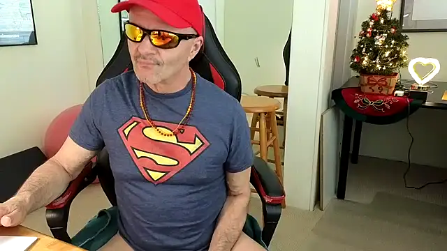 Snapshot of hotdadbod chatting on December 18, 9:18 pm hotdadbod online show from December 18, 9:18 pm