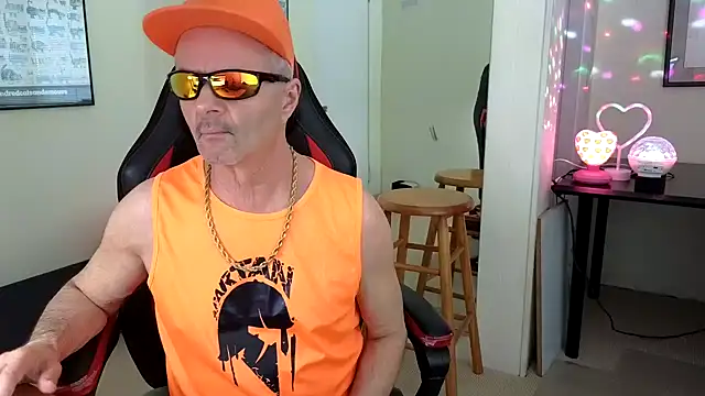 Snapshot of hotdadbod chatting on January 6, 9:22 pm hotdadbod online show from January 6, 9:22 pm