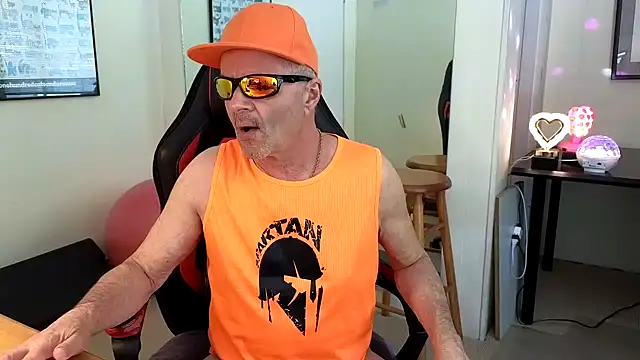 Snapshot of hotdadbod chatting on January 26, 9:18 pm hotdadbod online show from January 26, 9:18 pm