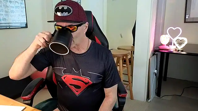 Snapshot of hotdadbod chatting on February 2, 9:23 pm hotdadbod online show from February 2, 9:23 pm