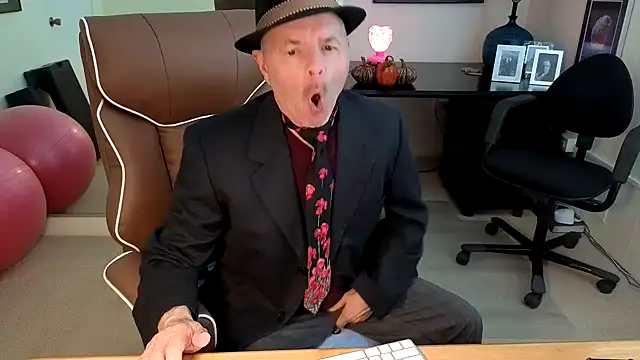 Snapshot of hotdadbod chatting on November 7, 9:37 pm hotdadbod online show from November 7, 9:37 pm