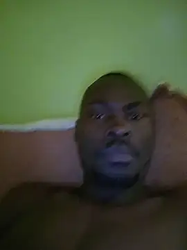 Snapshot of bdick2ke chatting on May 24, 2:22 pm bdick2ke online show from May 24, 2:22 pm