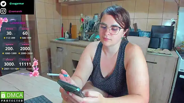 Snapshot of xmarshax chatting on November 3, 5:14 pm xmarshax online show from November 3, 5:14 pm