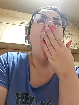 Snapshot of xmarshax chatting on November 23, 5:29 am xmarshax online show from November 23, 5:29 am