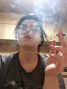 Snapshot of xmarshax chatting on December 4, 4:11 am xmarshax online show from December 4, 4:11 am