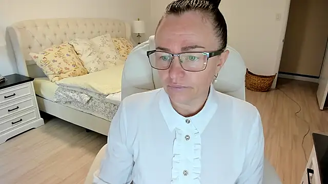 Vika73 online show from September 12, 12:38 pm