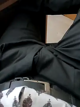 Snapshot of Playboygujrati chatting on December 6, 8:37 am Playboygujrati online show from December 6, 8:37 am