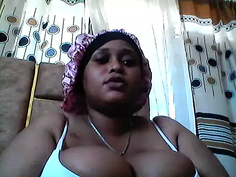 Pretty sandrah online show from July 27, 11:50 am