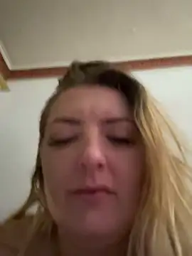 sofivibe online show from June 4, 10:38 pm