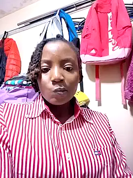 Snapshot of Fataniaboobs chatting on May 24, 11:59 am Fataniaboobs online show from May 24, 11:59 am