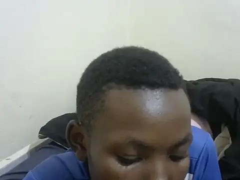 Snapshot of cute_avy0 chatting on July 16, 3:23 am cute avy0 online show from July 16, 3:23 am