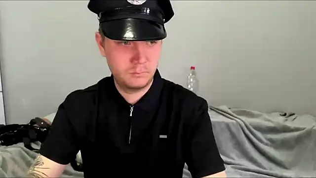 Snapshot of NikoWaker chatting on June 6, 4:01 pm NikoWaker online show from June 6, 4:01 pm