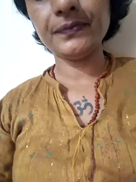 Snapshot of Miss-kuhu chatting on June 6, 7:51 pm Miss-kuhu online show from June 6, 7:51 pm
