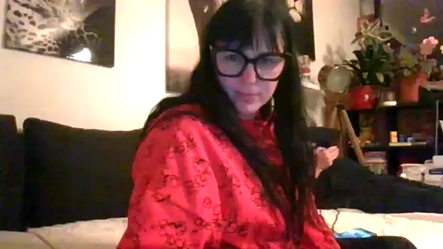 sexujuly88 online show from April 18, 11:27 pm