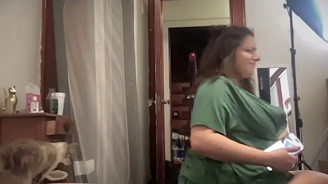 Snapshot of maddiliz chatting on February 28, 3:15 am maddiliz online show from February 28, 3:15 am