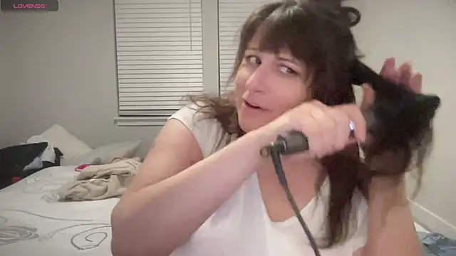 Snapshot of maddiliz chatting on March 8, 1:39 am maddiliz online show from March 8, 1:39 am