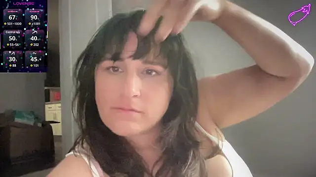 Snapshot of maddiliz chatting on March 15, 12:47 am maddiliz online show from March 15, 12:47 am