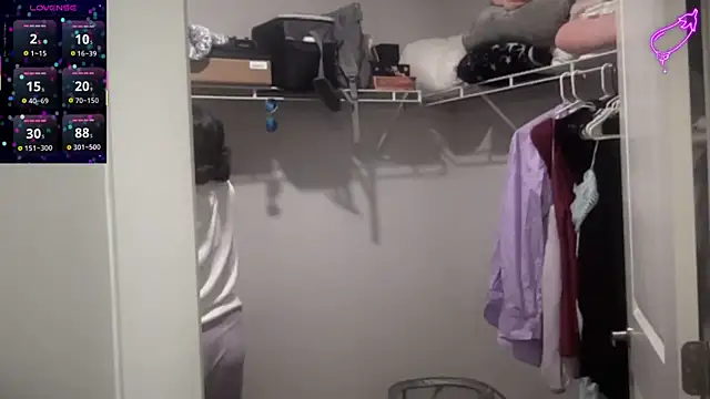 Snapshot of maddiliz chatting on March 18, 1:21 am maddiliz online show from March 18, 1:21 am