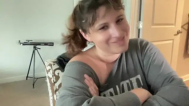 Snapshot of maddiliz chatting on October 6, 5:10 pm maddiliz online show from October 6, 5:10 pm