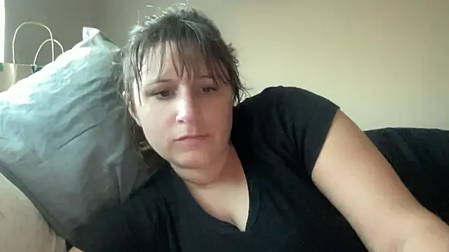 Snapshot of maddiliz chatting on November 5, 4:51 pm maddiliz online show from November 5, 4:51 pm