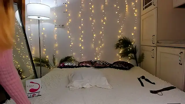 Snapshot of SonyaBabyn chatting on December 26, 12:27 pm SonyaBabyn online show from December 26, 12:27 pm