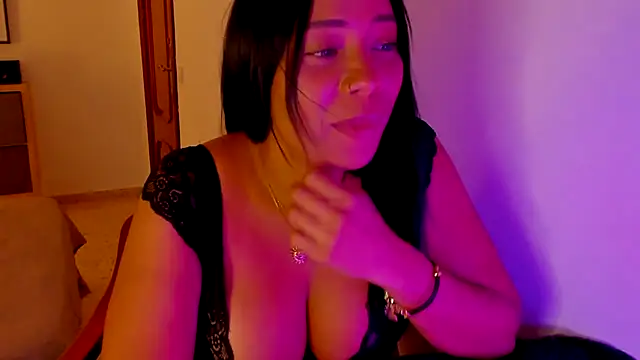 Snapshot of NicolePasqualott chatting on September 18, 8:55 pm NicolePasqualott online show from September 18, 8:55 pm
