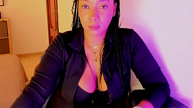 Snapshot of NicolePasqualott chatting on October 5, 7:45 pm NicolePasqualott online show from October 5, 7:45 pm