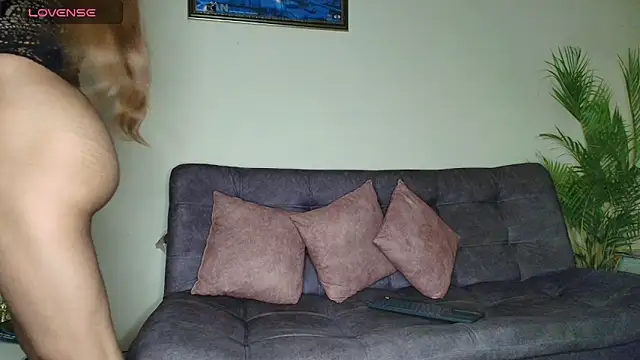 Snapshot of _saray_m chatting on June 2, 1:40 am saray m online show from June 2, 1:40 am