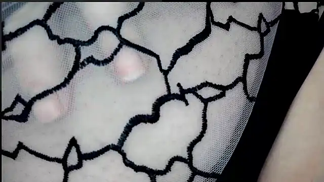 ScarlettReed online show from April 9, 6:19 am