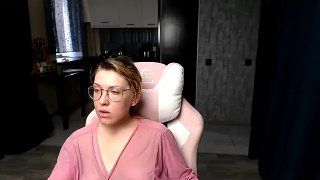 Snapshot of Reginasmilee chatting on September 15, 11:54 am Reginasmilee online show from September 15, 11:54 am
