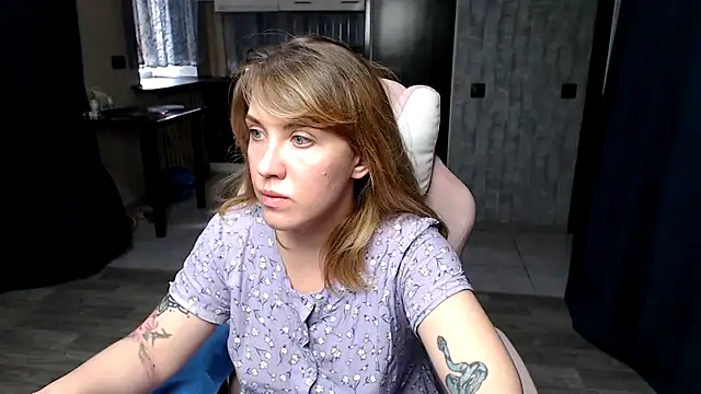 Snapshot of Reginasmilee chatting on September 22, 11:56 am Reginasmilee online show from September 22, 11:56 am