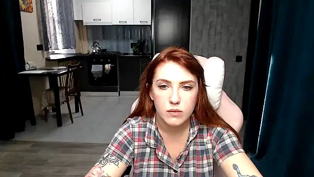 Snapshot of Reginasmilee chatting on October 4, 1:20 pm Reginasmilee online show from October 4, 1:20 pm