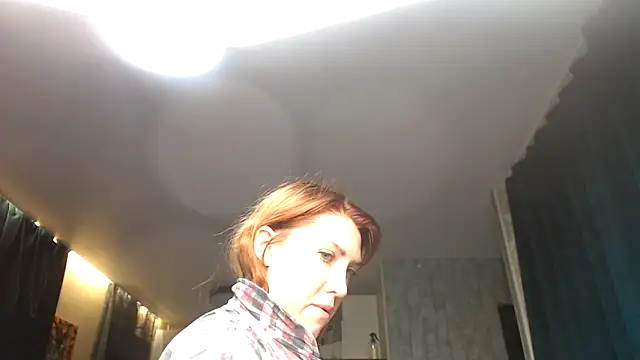 Snapshot of Reginasmilee chatting on October 5, 1:26 am Reginasmilee online show from October 5, 1:26 am