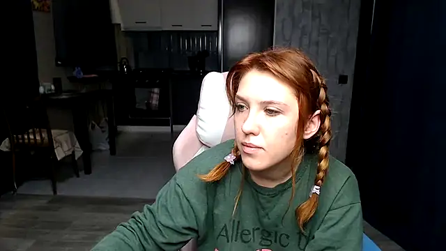 Snapshot of Reginasmilee chatting on October 15, 11:16 pm Reginasmilee online show from October 15, 11:16 pm