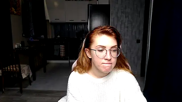 Snapshot of Reginasmilee chatting on October 18, 1:01 pm Reginasmilee online show from October 18, 1:01 pm