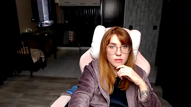 Reginasmilee online show from October 23, 11:31 am