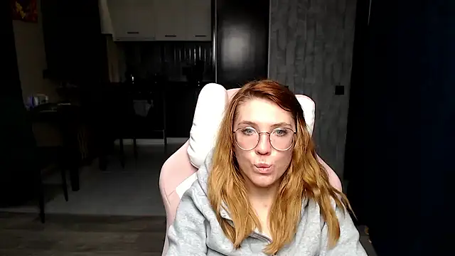 Reginasmilee online show from November 20, 2:06 pm